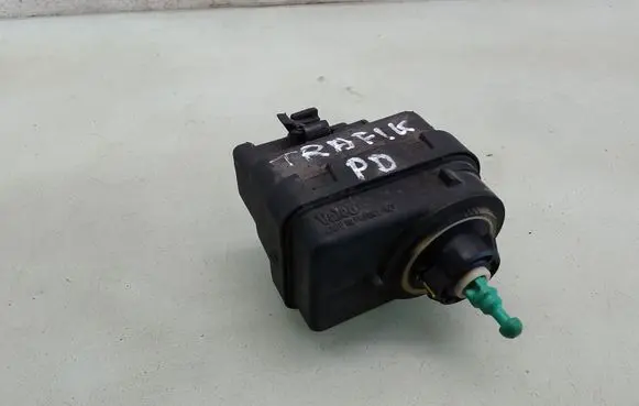 Headlight level adjustment motor
