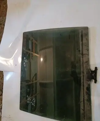 Chrysler Pacifica Rear door window glass DOT22 GGM1001