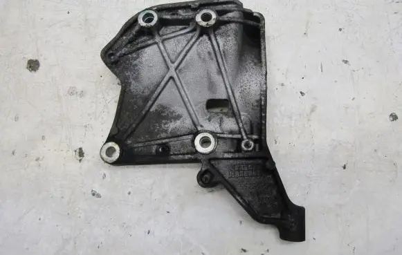 Jeep Renegade Engine mount bracket 5525425