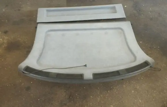 Parcel shelf