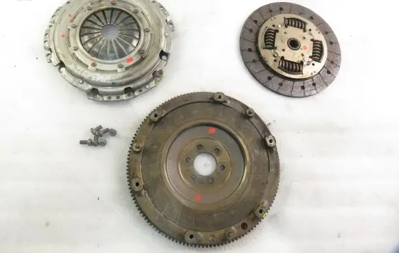 Peugeot 308 Flywheel 1878634130
