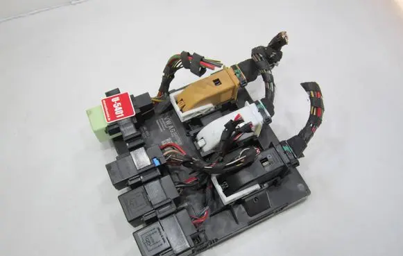 Volkswagen PASSAT B7 Comfort/convenience module 3AA937087B S0452 5WK50275