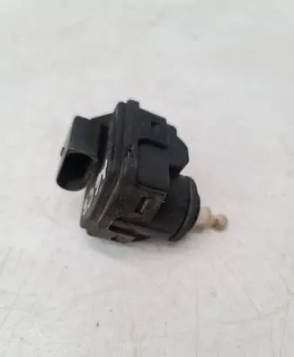Audi A6 S6 C5 4B Headlight level adjustment motor 00728213