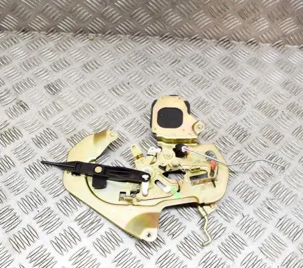 KIA Carnival Rear door lock