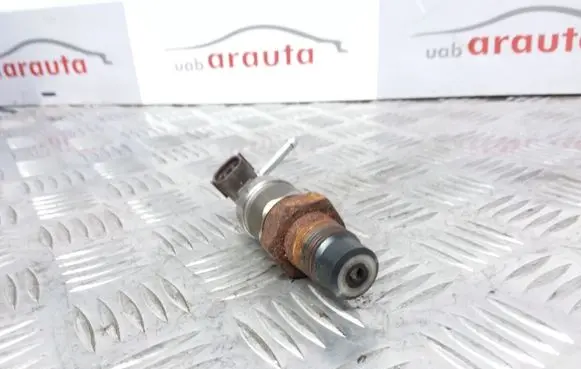 Fuel pressure sensor