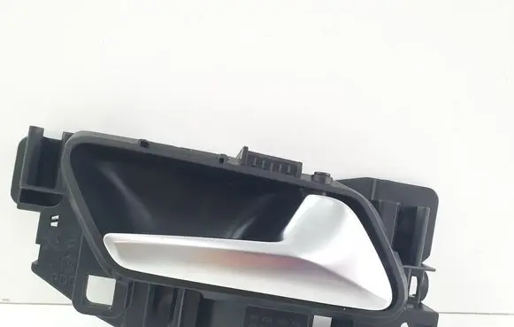 Peugeot 5008 II Front door interior handle 98201552VV