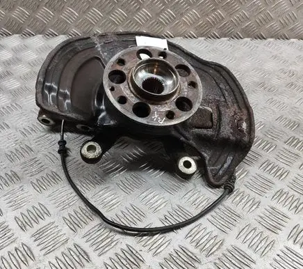 Mercedes-Benz CLA C117 X117 W117 Front wheel hub A2463320100