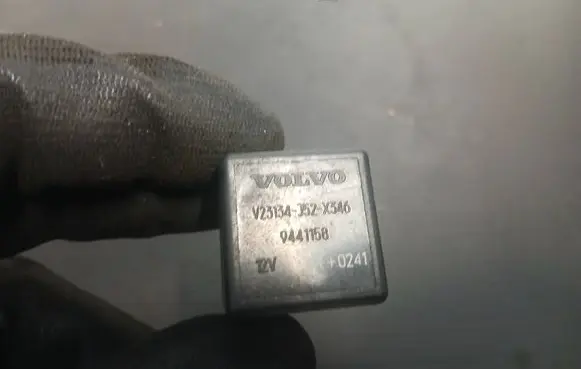 Volvo V70 Other relay 9441158