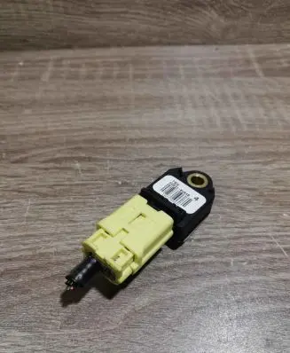 Lexus IS 220D-250-350 Airbag deployment crash/impact sensor 898310W040