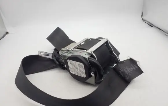 Skoda Octavia Mk2 (1Z) Front seatbelt 1Z0857702C 616015800