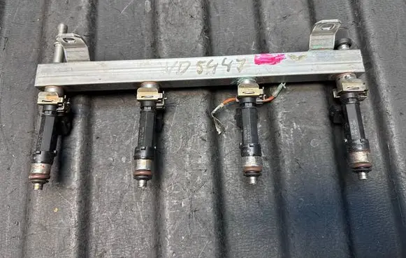 Opel Astra J Fuel injectors set 0280151258 0280158181 55572731
