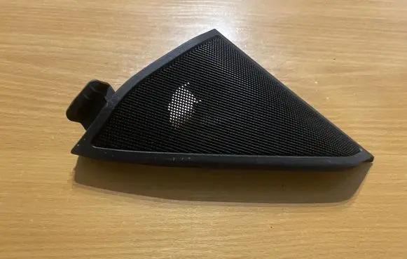 Dash center speaker trim cover