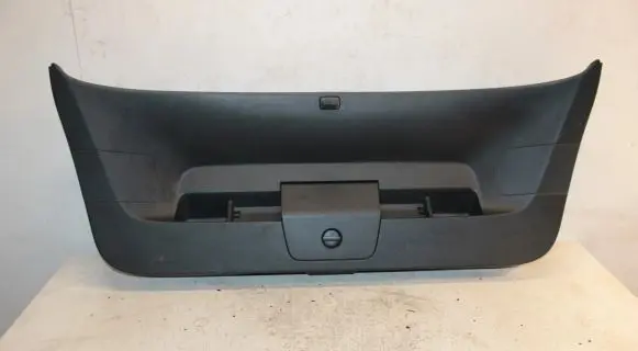 Volkswagen Golf VII Tailgate/boot lid cover trim 5G6867605A 5G6867605