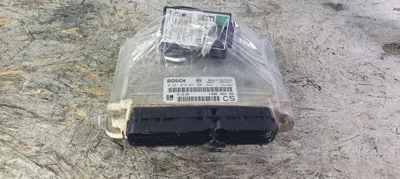 Opel Zafira A Engine ECU kit and lock set 0281010021 24418927