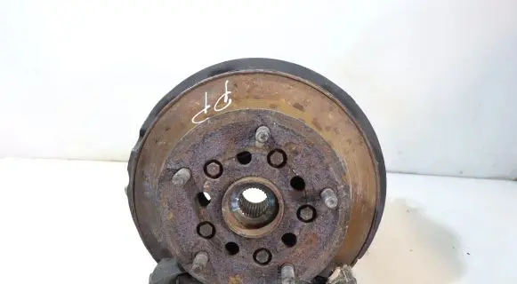 Front wheel hub spindle knuckle