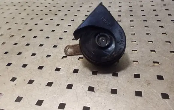 Chevrolet Captiva Horn signal E30055306