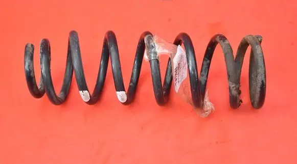 Toyota Corolla Verso E121 Rear coil spring