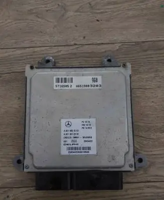 Mercedes-Benz Sprinter W906 Engine control unit/module A6519003203 28454422 A6519012902