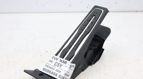 BMW XM Accelerator throttle pedal 6889820