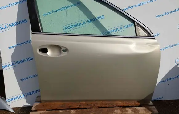Subaru Outback Front door
