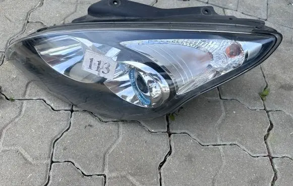 Hyundai i30 Headlight/headlamp