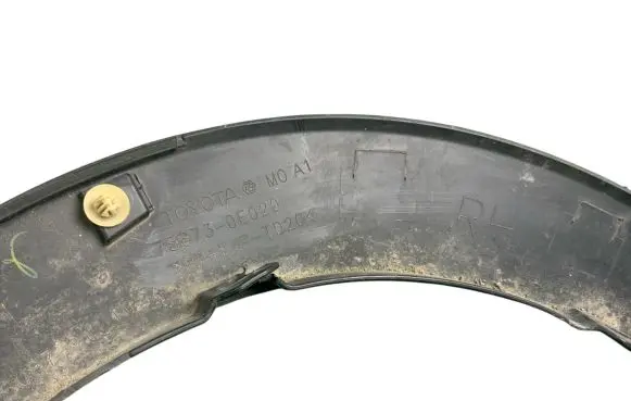 Toyota Highlander XU50 Fender trim (molding) 758730E020