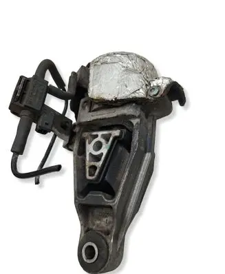 Peugeot 607 Engine mount bracket 307466