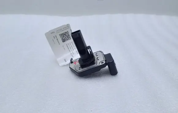 Audi A8 S8 D3 4E Mass air flow meter 057906461D