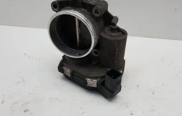 BMW 1 F20 F21 Throttle valve 7561066 A2C53374895 0804506830