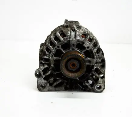 Volkswagen Polo V 6R Generator/alternator 03D903025J