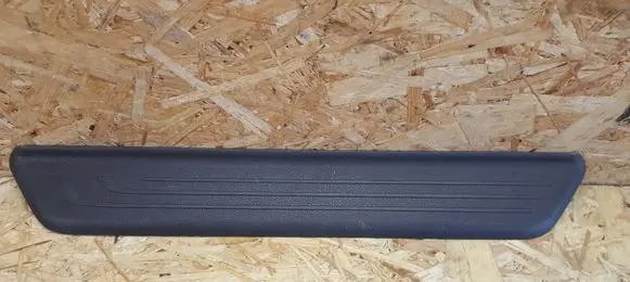 Hyundai i40 Front sill trim cover 858733Z000