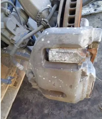 BMW 7 F01 F02 F03 F04 Front brake caliper