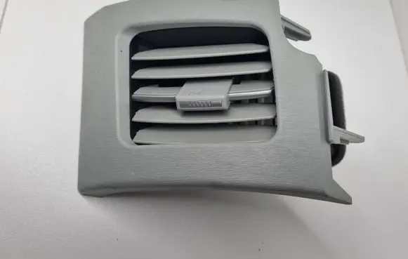 Toyota Prius (XW30) Dashboard side air vent grill/cover trim 5566047030 5565047080 5568647020