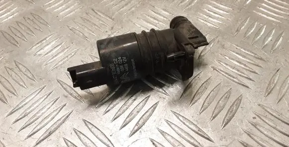 Windscreen/windshield washer pump