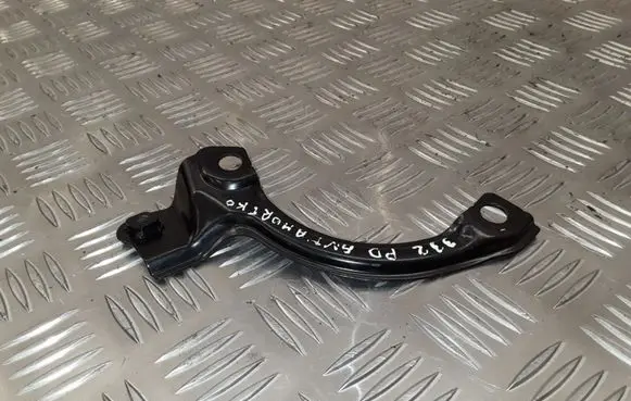 Toyota Auris E180 Other engine bay part