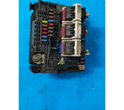 Peugeot 508 BSM Control unit 9807428280