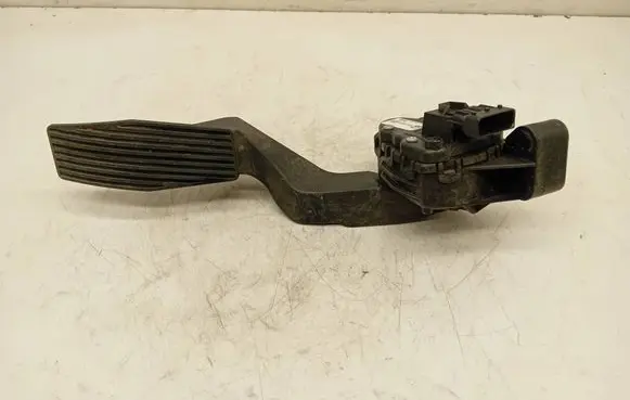 Opel Zafira B Accelerator throttle pedal 6PV00811401 9202342