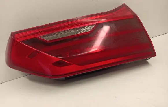 BMW 5 G30 G31 Tailgate rear/tail lights 7388950 631252BMW 831000