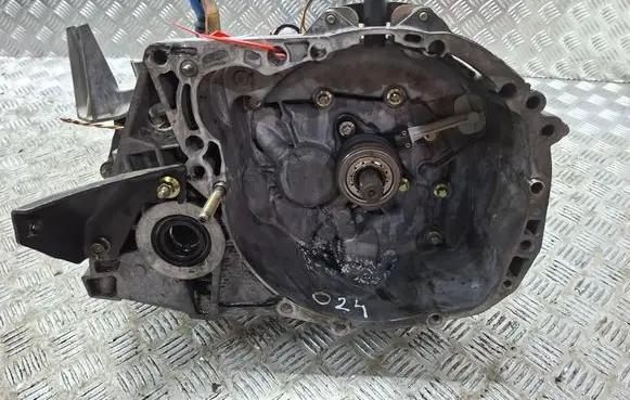Renault Scenic II - Grand scenic II Manual 5 speed gearbox S27647024 JR5102