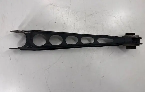 Chevrolet Camaro Rear suspension control arm 23415095