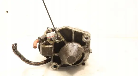 Renault Megane I Starter motor VALEO