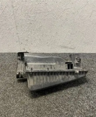 BMW X5 F15 Air filter box 8603092