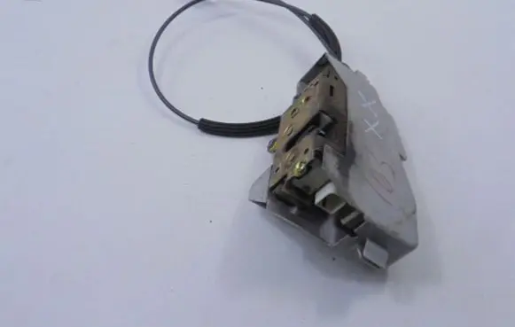 Ford Puma Front door lock