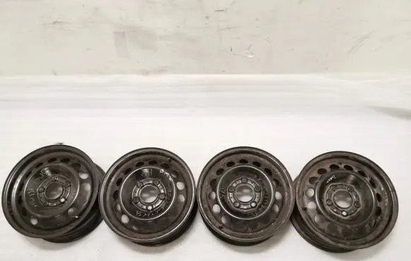 BMW 3 E36 R15 steel rim KBA43929