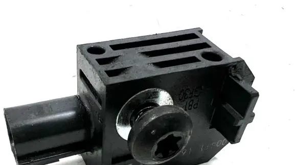 Chevrolet Volt I Airbag deployment crash/impact sensor 13502577 13D9952C30891 00411