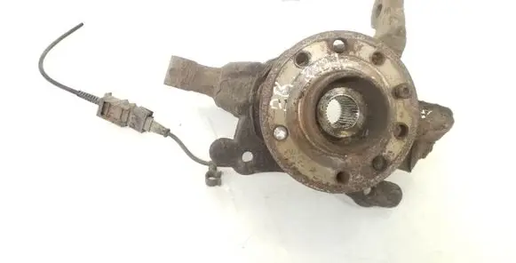 Opel Zafira B Front wheel hub spindle knuckle