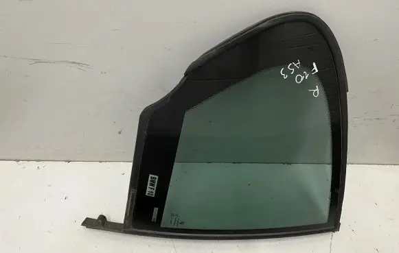 Rear vent window glass