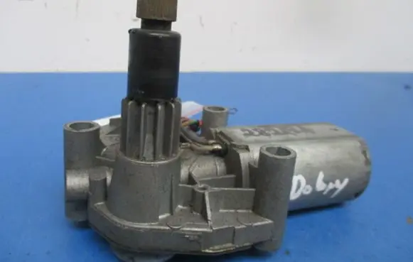 Chrysler Grand Voyager III Rear window wiper motor