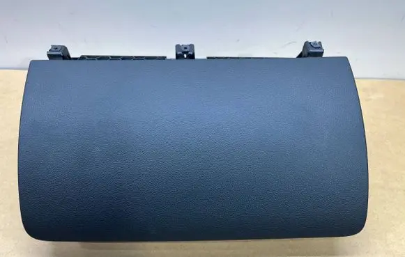 Audi Q7 4L Glove box 4L1857035D 118600100100