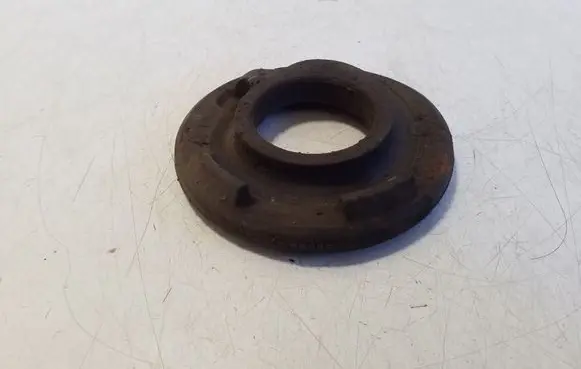 Audi A6 S6 C6 4F Front coil spring rubber mount 4F0412109